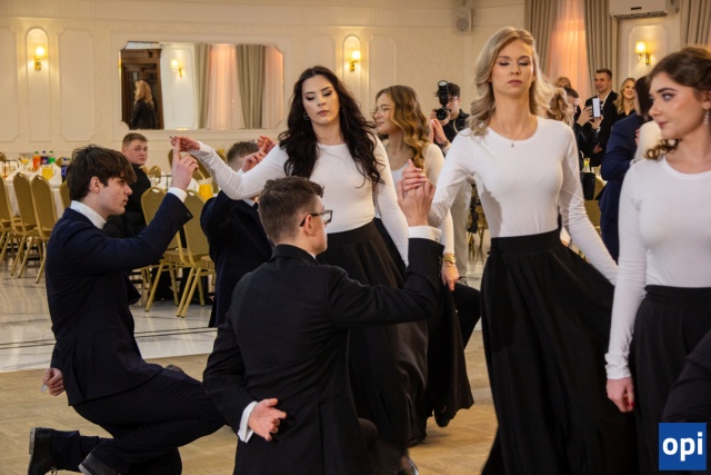 „Ważnych jest kilka tych dni…” – studniówka ZS nr 2 w Ostrowi Mazowieckiej 