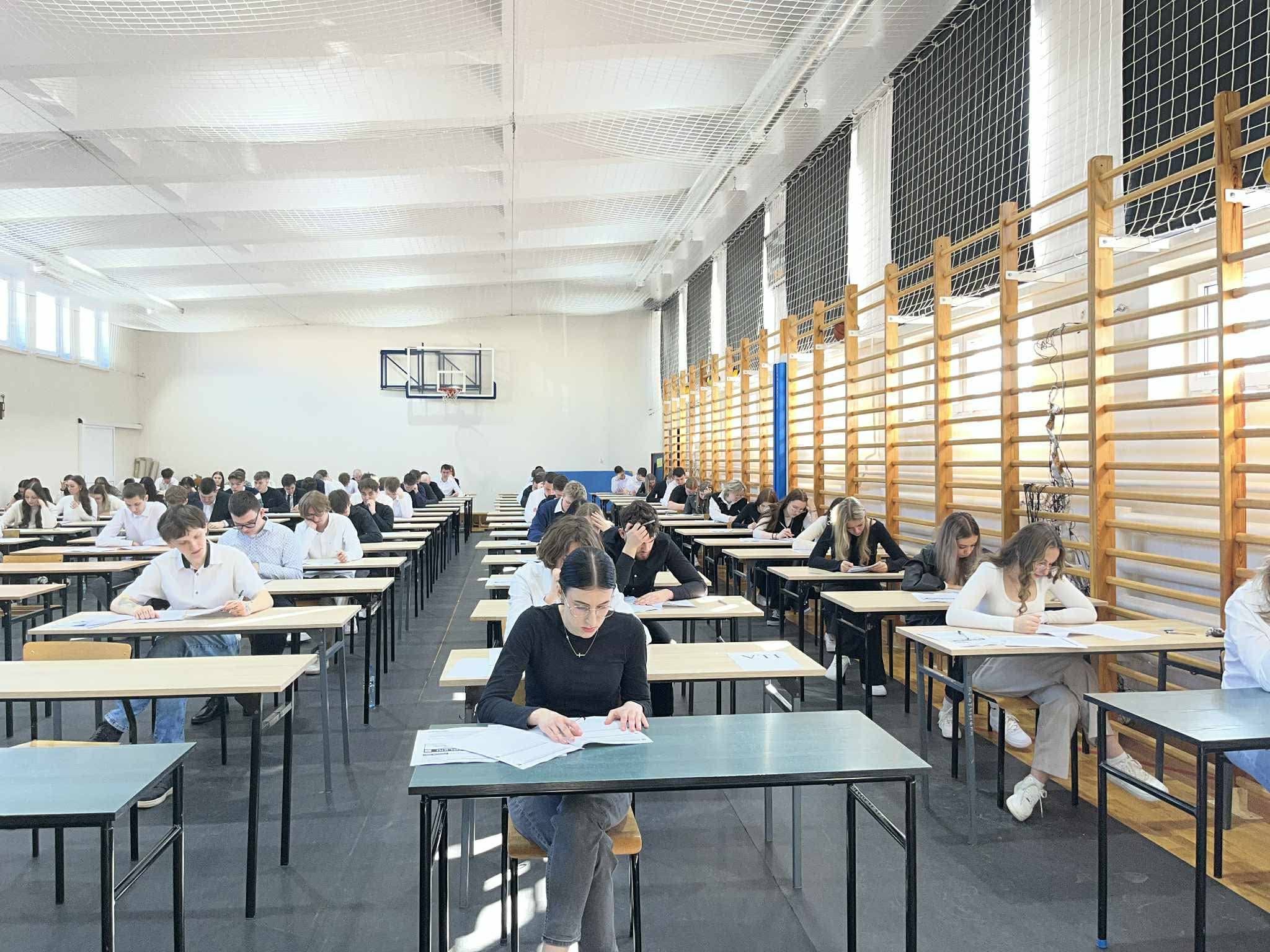 Maturzyści z Ekonomika przystąpili do matury próbnej przygotowanej przez Centralną Komisję Egzaminacyjną 